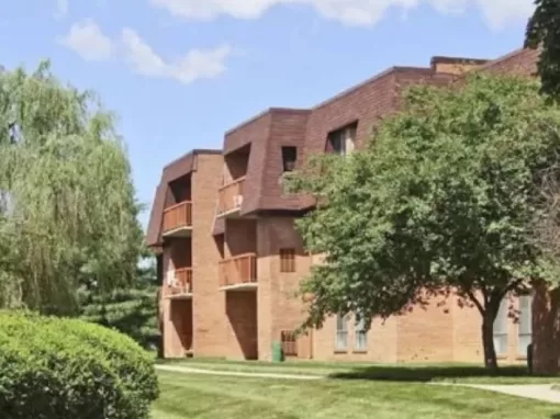 Smart Living vs. group homes: what’s the best fit for adults with autism?